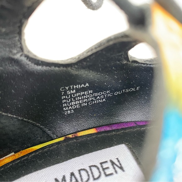 Steve Madden Cynthia Lace Up Colorful Abstract  4.5" high heels Size 7.5M - Picture 11 of 14